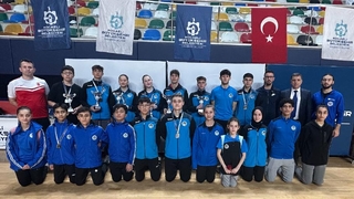 Büyükşehir karate sporcuları durdurulamıyor