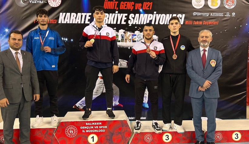 Büyükşehir karate sporcularından gurur tablosu
