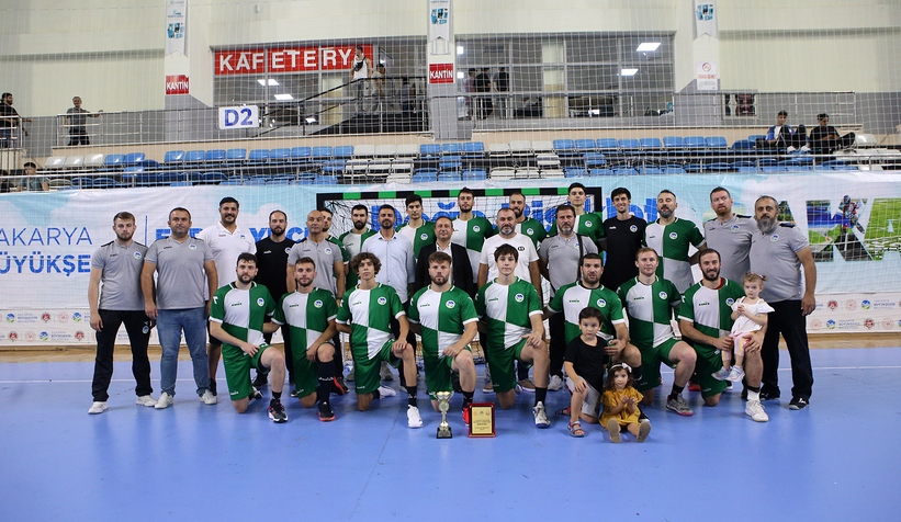 Büyükşehir kupanın sahibi oldu