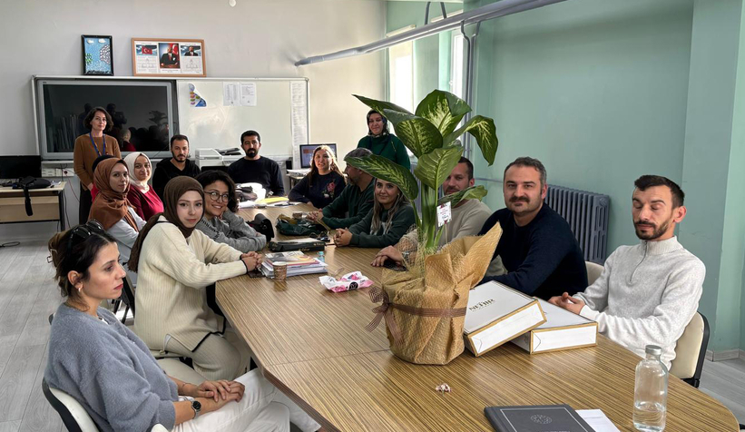 Büyükşehir öğretmenlere tebessüm oldu