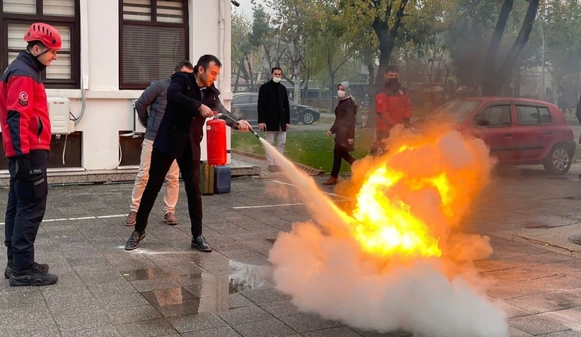 Büyükşehir personellerine acil durum eğitimi verildi