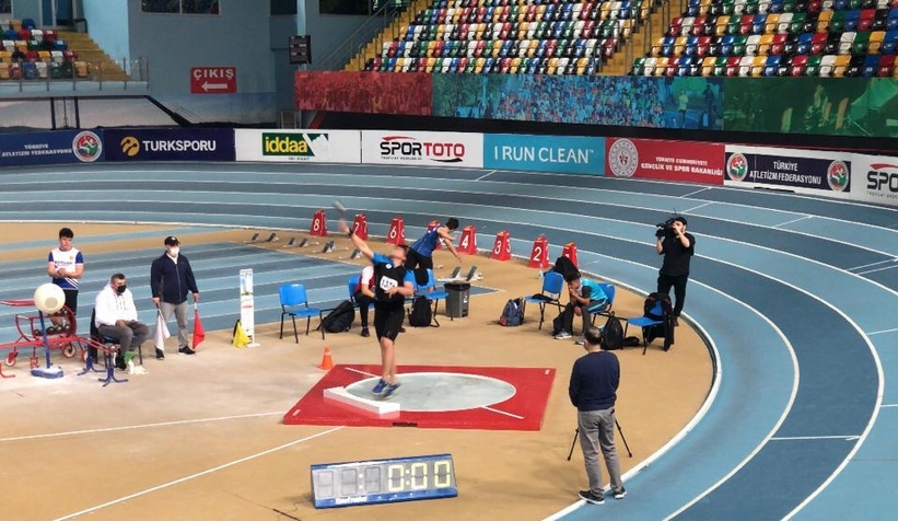 Büyükşehir Salon Kupası’nda ikincilik elde etti