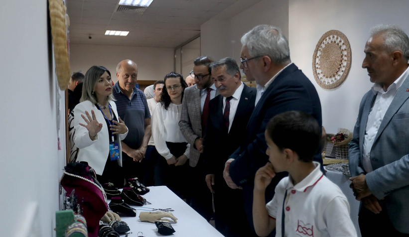 Büyükşehir SAMEK’te binlerce eser görücüye çıktı