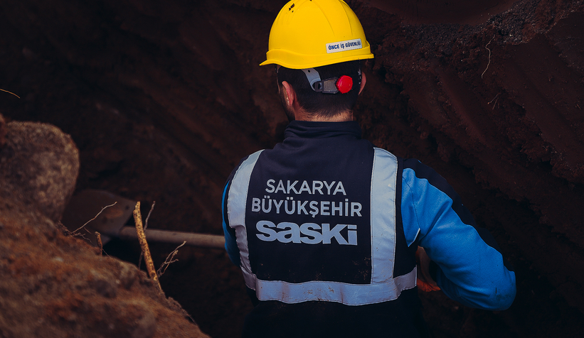 Büyükşehir Sapanca’da altyapı hatlarını temizliyor