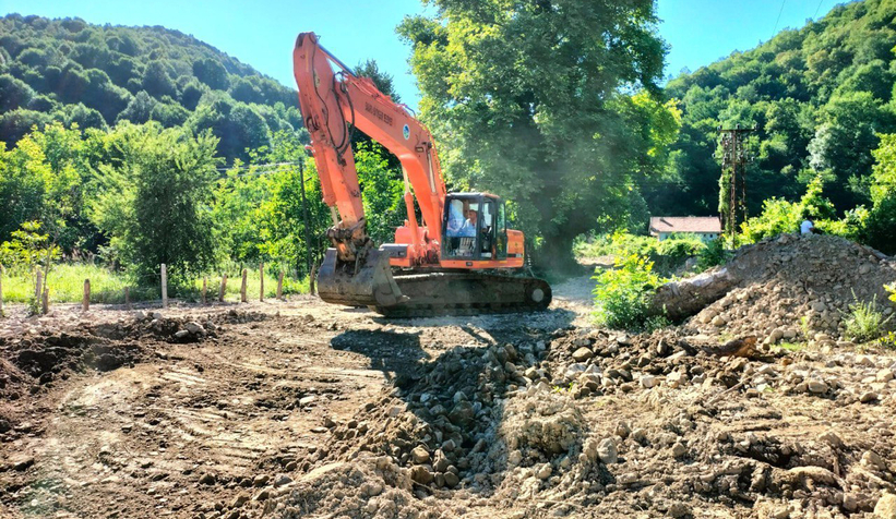 Büyükşehir sel bölgesinde yoğun çalışıyor