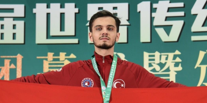 Büyükşehir sporcuları Çin’de Dünya Şampiyonu oldu