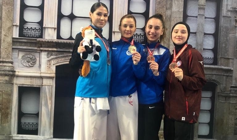 Büyükşehir sporcuları Kocaeli’de kürsüye çıktı