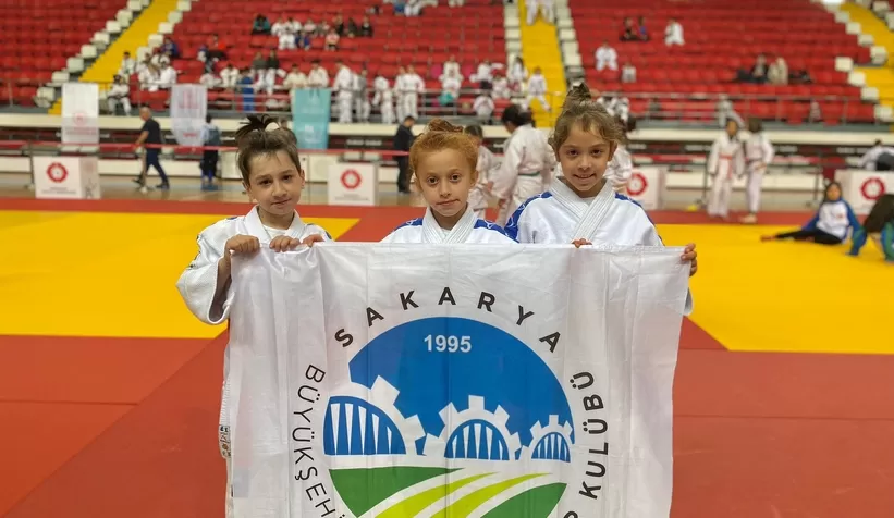 Büyükşehir sporcusu kürsüyü boş bırakmadı