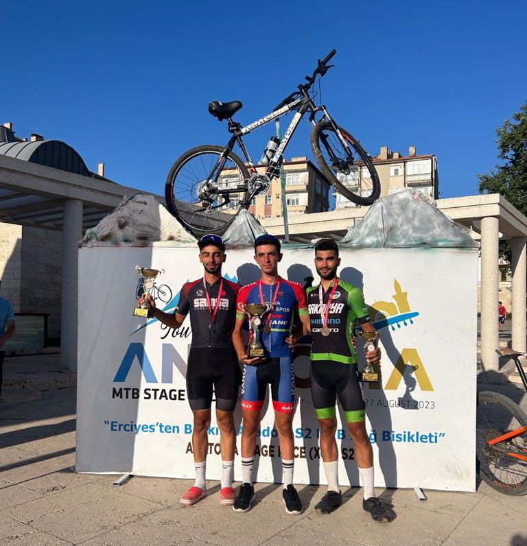 Büyükşehir sporcusundan bronz madalya geldi