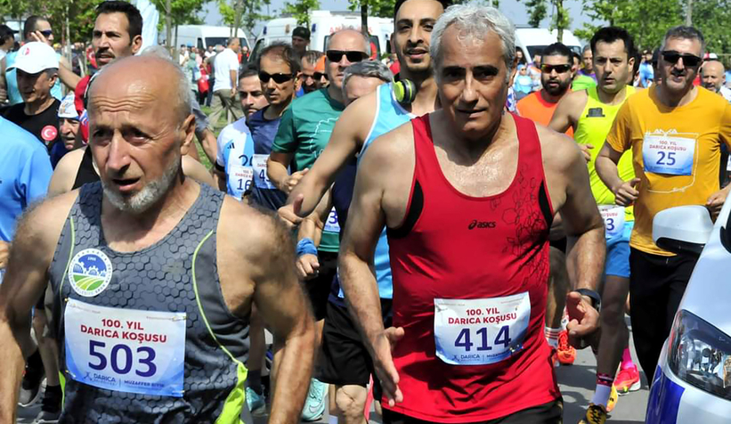 Büyükşehir sporcusundan gençlere taş çıkartacak performans