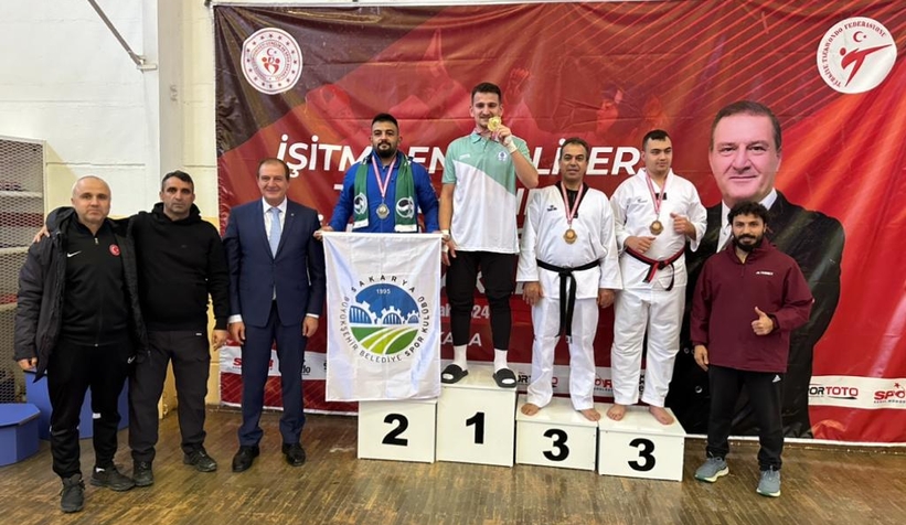 Büyükşehir sporcusundan gümüş madalya