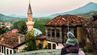 Büyükşehir Taraklı’da gönüllere dokundu