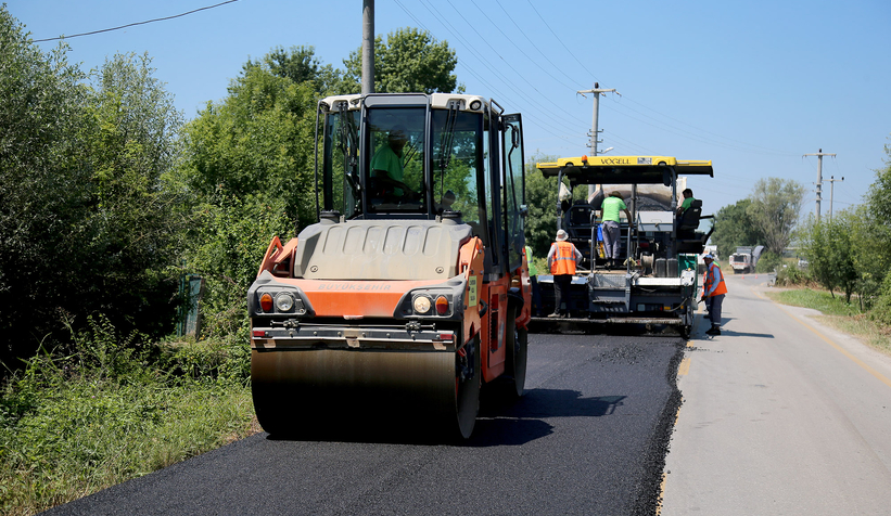 Büyükşehir tarihi yolda çalışmalarına devam ediyor