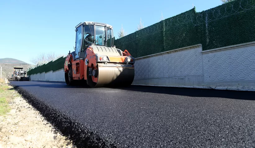 Büyükşehir Turgutlu’da işleme başladı