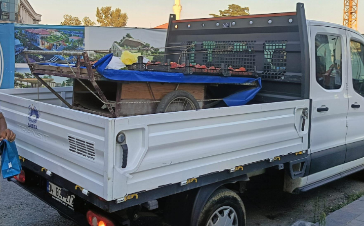 Büyükşehir zabıta seyyar satıcılara göz açtırmıyor