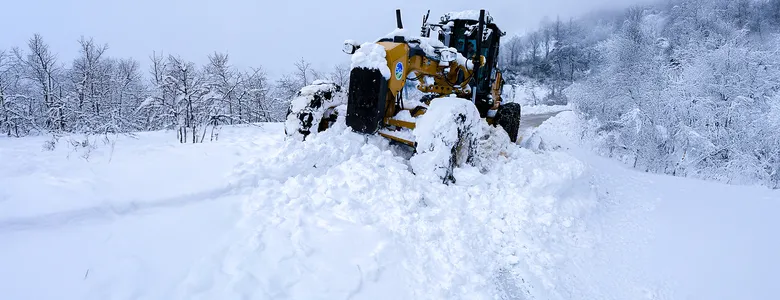 Büyükşehir’den 5 ilçede kar mesaisi
