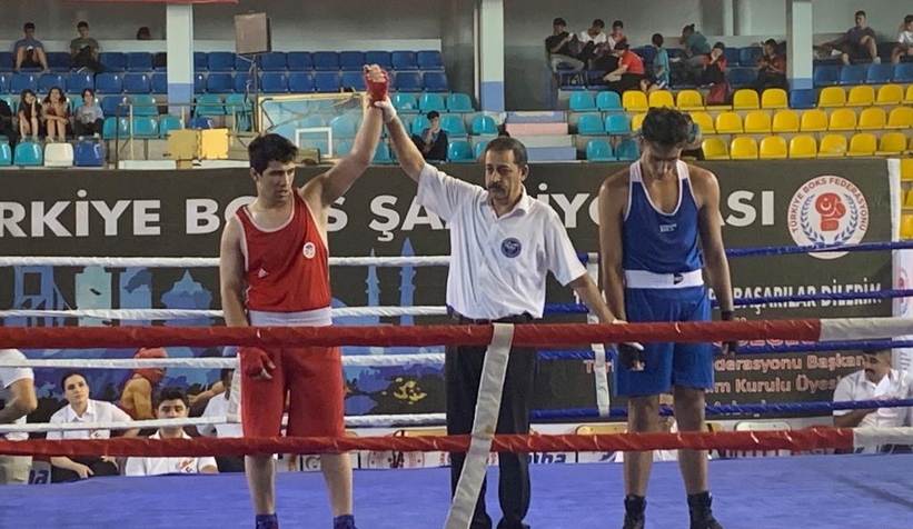 Büyükşehir’den boksta bir başarı daha