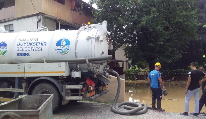 Büyükşehir’den Düzce’ye vidanjör desteği