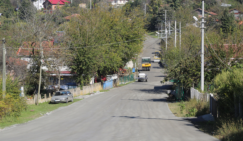 Büyükşehir’den Kocaali’ye 32 kilometrelik beton yol