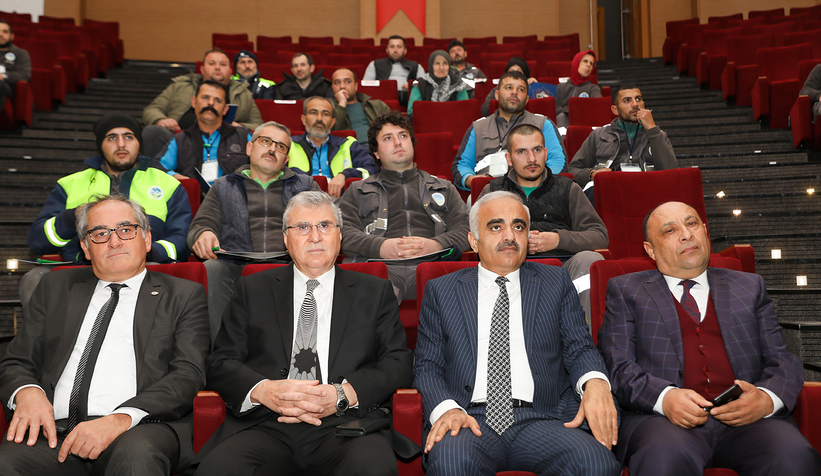 Büyükşehir’den mühendislere budama tekniği eğitimi