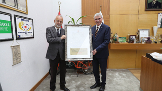 Büyükşehir’e Bebek Dostu Kuruluş ünvanı