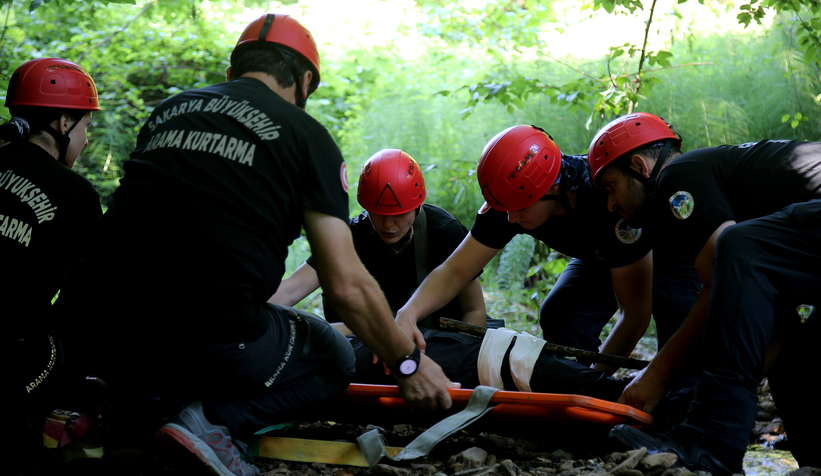 Büyükşehir’in afet timinden nefes kesen tatbikat