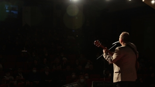 Büyükşehir’in Aykut Kuşkaya konserinde müzik şöleni