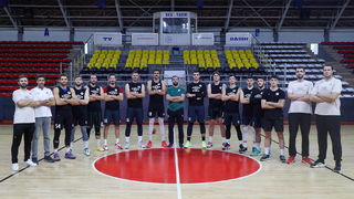 Büyükşehir’in dev adamları galibiyet için parkeye iniyor