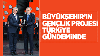 Büyükşehir’in gençlik projesine ödül