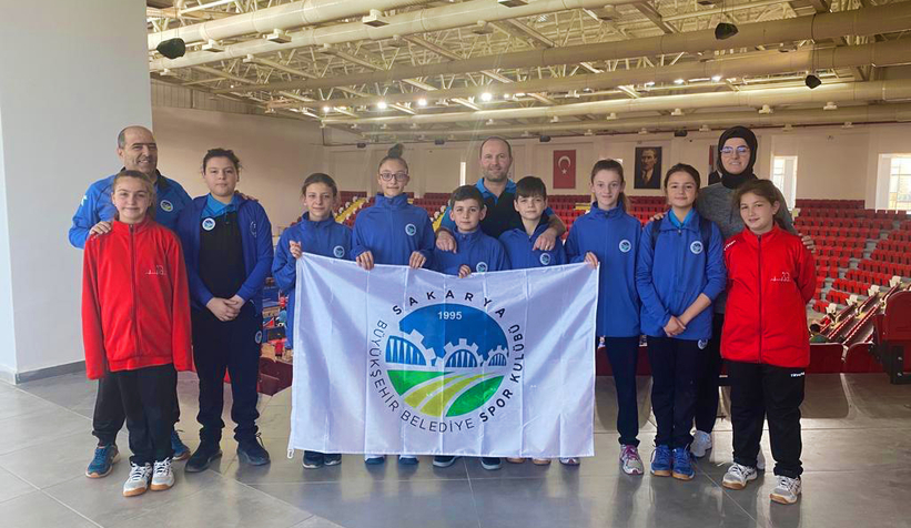 Büyükşehir’in minik raketlerinden önemli başarı