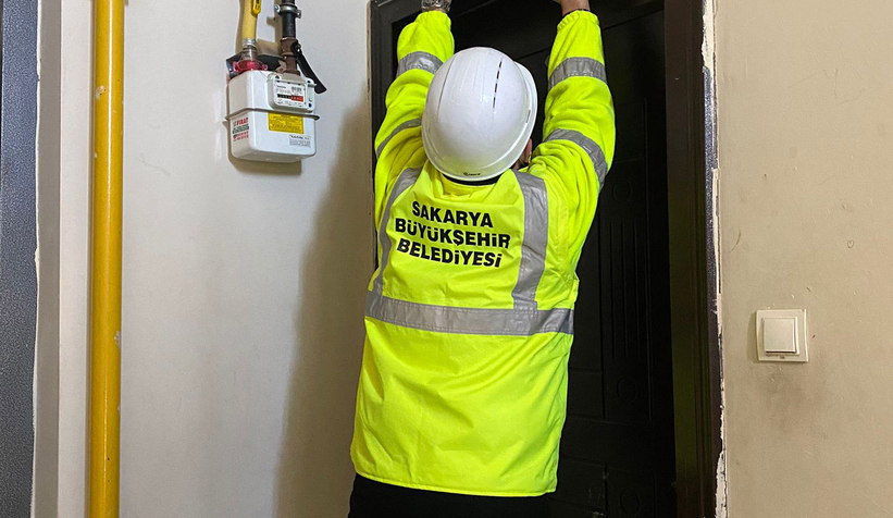 Büyükşehir’in mühendisleri hasar tespit için İskenderun’da