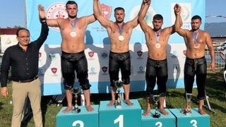 Büyükşehir’in pehlivanı şampiyon oldu