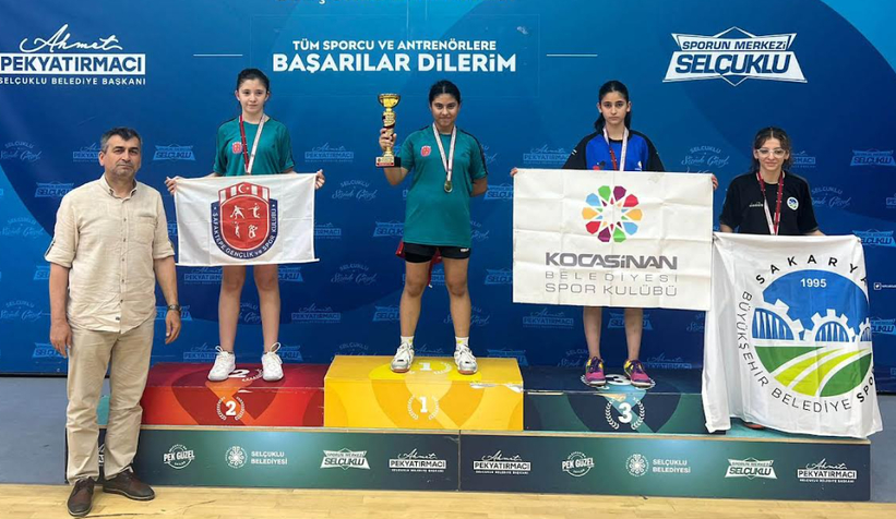 Büyükşehir’in raketi  şampiyonaya damga vurdu