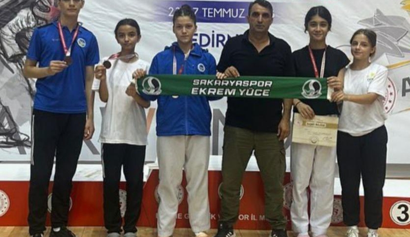 Büyükşehir’in taekwondo sporcuları yarı finalde