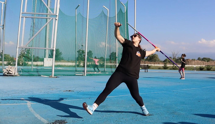 Büyükşehir’in yıldız sporcularına 1. Lig bileti