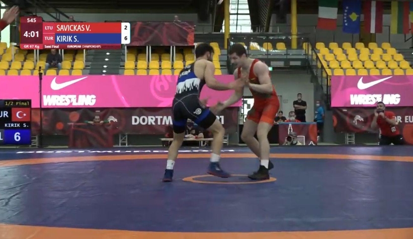 Büyükşehirli güreşçi Avrupa Gençler Şampiyonası’nda finale çıktı