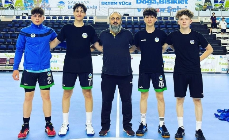 Büyükşehirli hentbolcular Milli Takım kampında