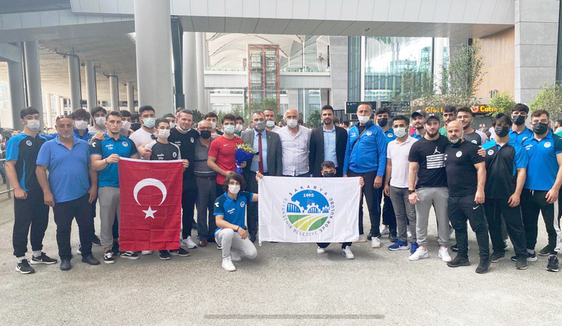 Büyükşehirli milli güreşçi Kırık, Avrupa ikincisi oldu