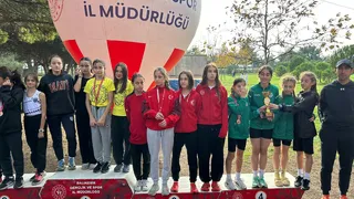 Büyükşehirli sporculardan madalya yağmuru