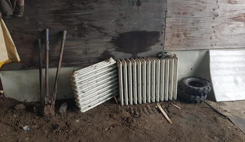 Çaldıkları malzemeleri 2 bin TL’ye sattılar