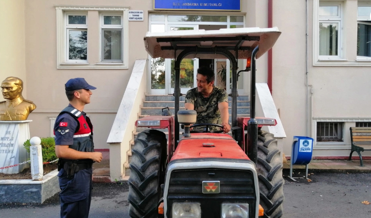 Çalınan traktör bulunup sahibine teslim edildi