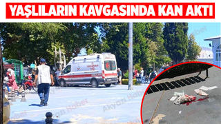 Cami önünde kavga; Yumrukla yere serdi