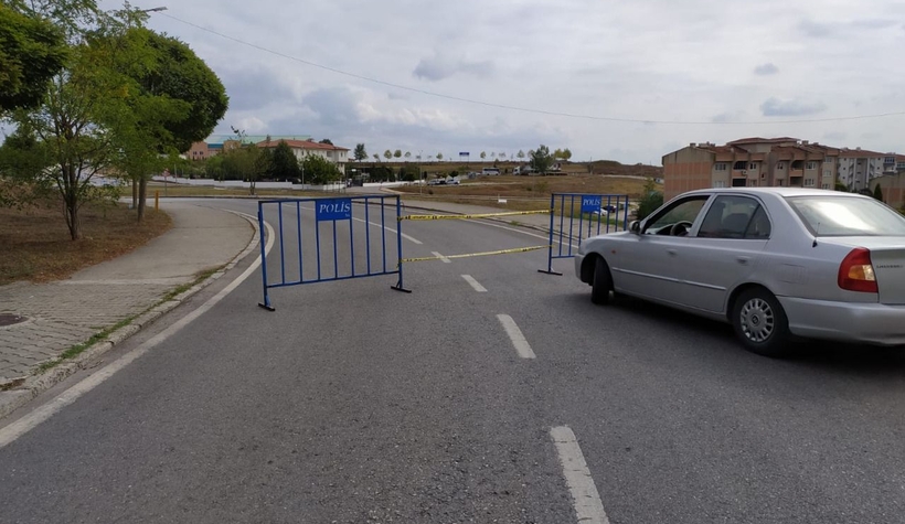 Camilide yollar kapatıldı esnaf ve vatandaş mağdur oldu