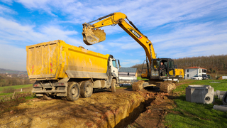 Camili’nin 6 yeni kanalizasyon hattının yüzde 50’si tamam