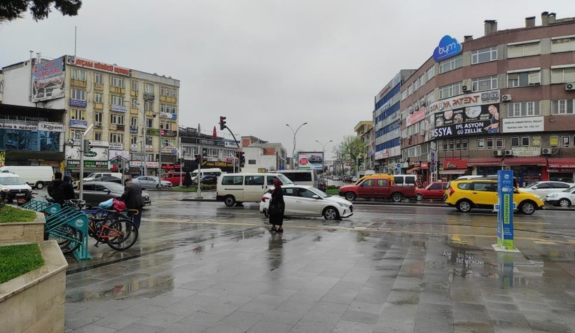 Çamur yağışlarına dikkat çeken yorum