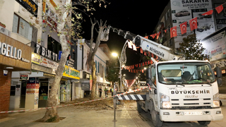 Çark Caddesi’nde gece mesaisi