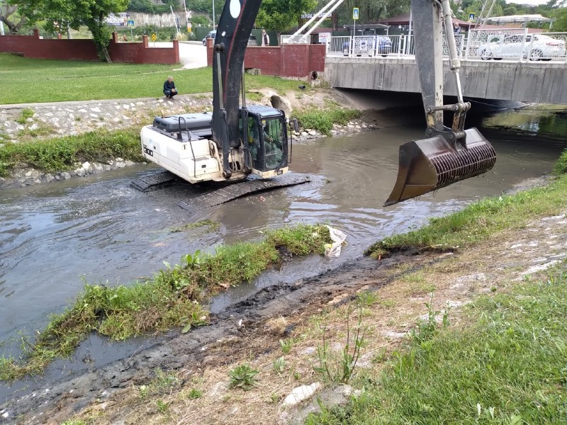 Çark Deresi temizlendi