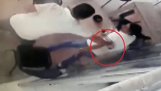 Çay içen kişiyi defalarca böyle bıçakladı