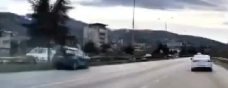 Cenaze dönüşü kaza: 4 yaralı