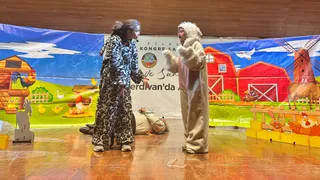 Çiftlikteki hırsız tiyatro oyunu miniklerle buluştu